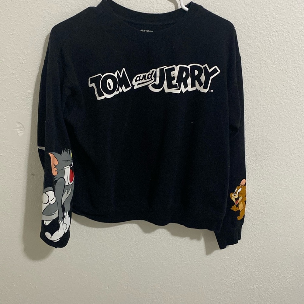 A black Tom and Jerry sweatshirt